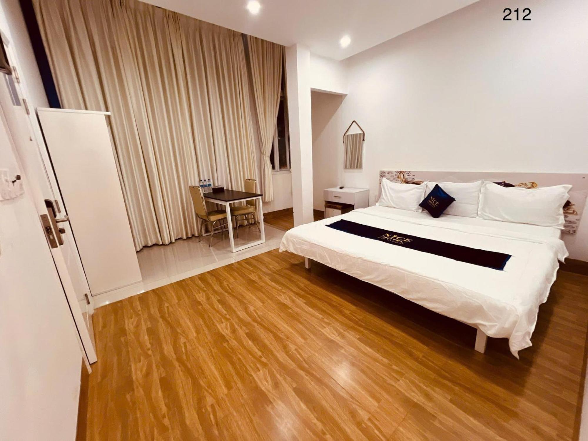 Nice Hotel บวนมาถวต ภายนอก รูปภาพ